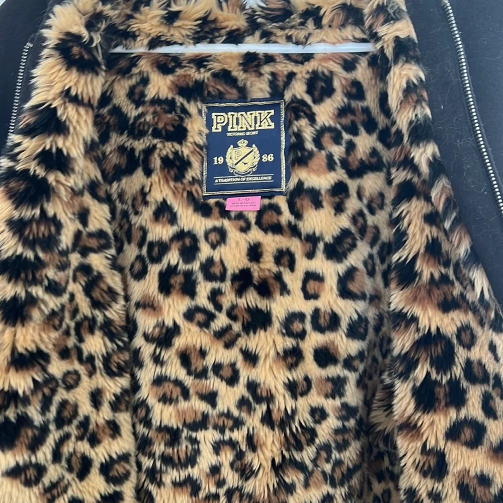 Jacket - Picture 3 of 6